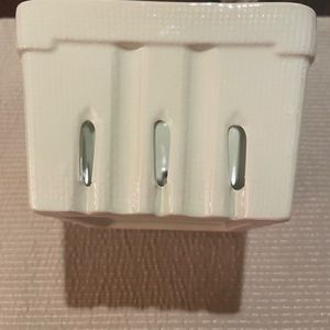 Stoneware Berry Basket - sage green